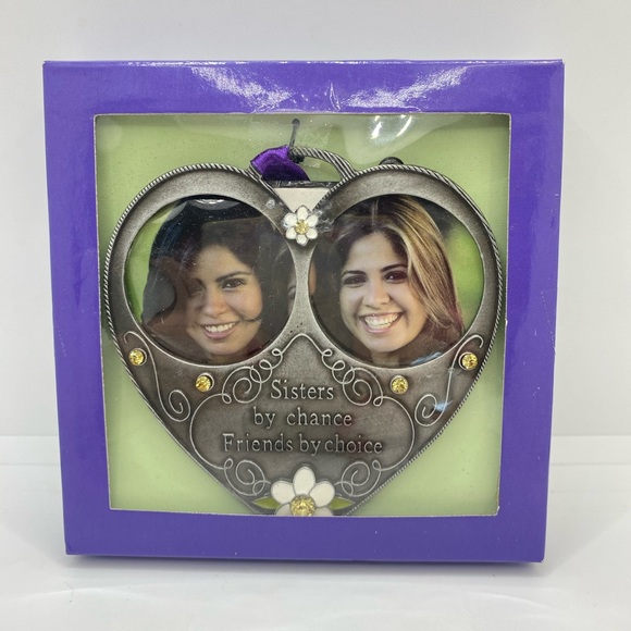 NWT unopened, heart shaped, double photo sisters ornament. - Picture 1 of 3